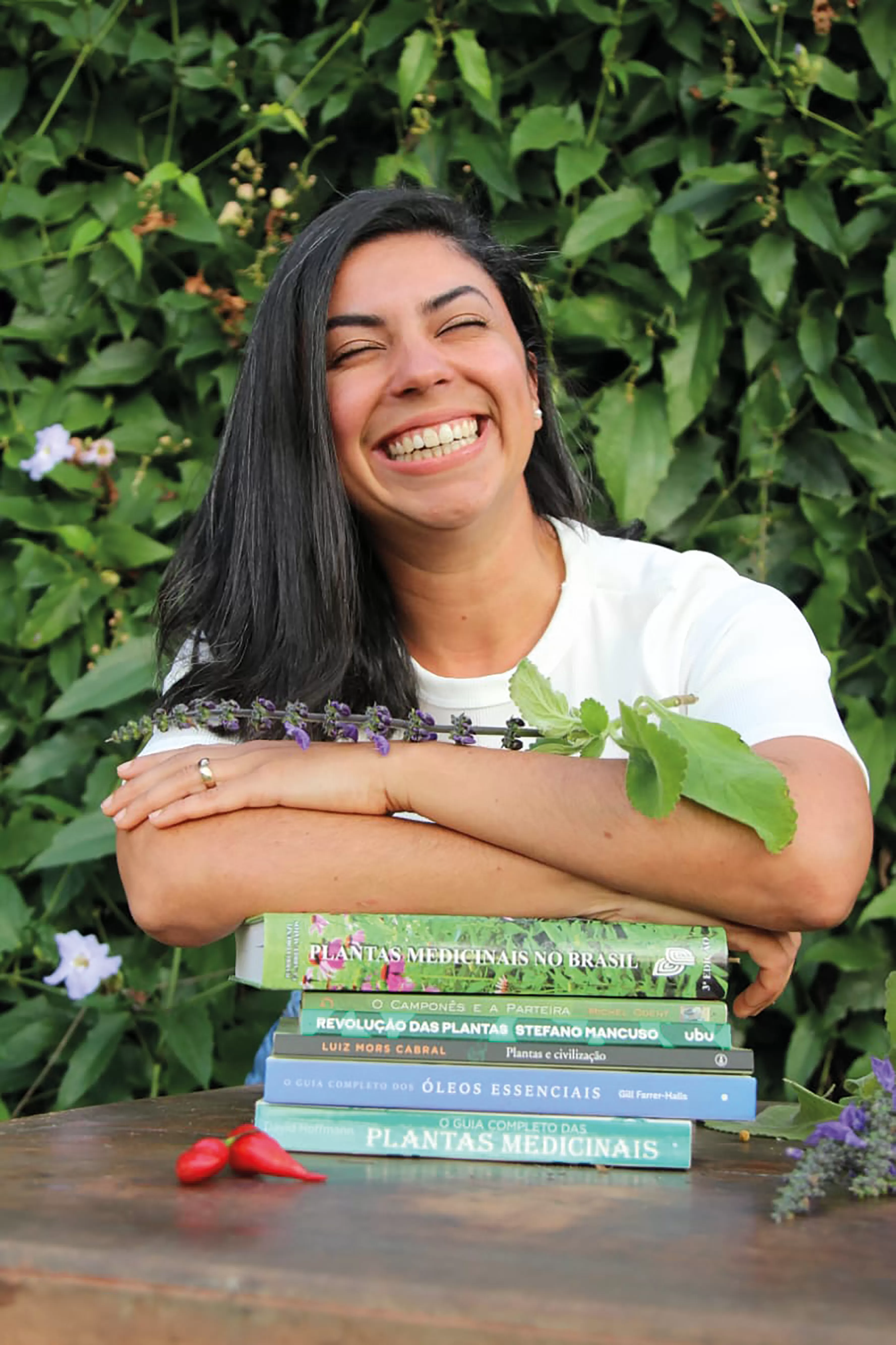 Lucimara Guimarães: A Mulher Que Faz A Botânica Florescer No Vale Do Paraíba